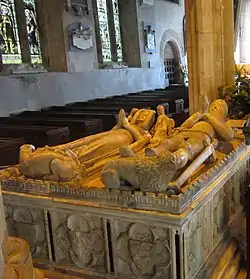 Gisants mediévaux du 3e baron Berkeley († 1361) et femme à l'église Sainte-Marie-la-Vierge