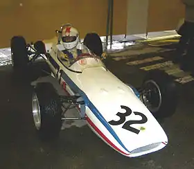 Lotus 32