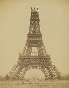 Construction de la tour Eiffel, 1888.