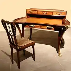 Bureau de dame nénuphar,Musées royaux des beaux-arts de Belgique.