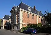 Anciennes écuries du château - hameau de Voisins.