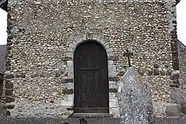 Église Saint-Léger, façade ouest.