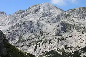 Vue du versant sud-est de la Lučka Baba, depuis le bassin de Korošica.