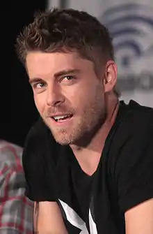 Luke Mitchell interprète Will Benjamin