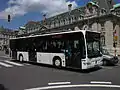 Mercedes-Benz Citaro de Bollig face au siège de ArcelorMittal.