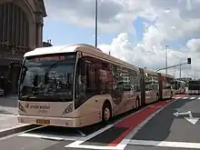 Un Van Hool NewAGG300 des Voyages Émile Weber sur la ligne 16.