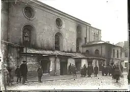 Grande synagogue rue Bozhnichey (Syanskoy) après le pogrom en novembre 1918