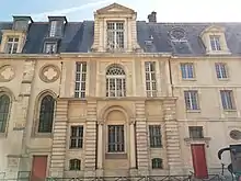 Vue de la façade du lycée Henri-IV.