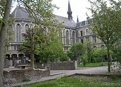 Le lycée Notre-Dame-de-Sion.