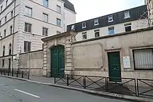 Lycée technique Saint-Nicolas au no 92.