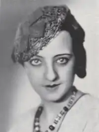 Lyne de Souza dans Les Modes du 1er février 1933.