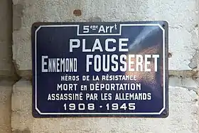 Voir la plaque.