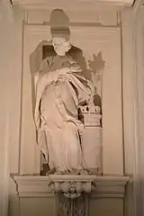 Sculpture de sainte Barbe dans le réfectoire baroque du musée des beaux-arts de Lyon.