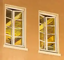 Détails de fenêtres Canut de la Maison Brunet à Lyon.