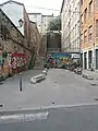 La rue Adamoli et ses escaliers depuis la rue des Fantasques, en 2019.