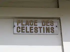 Voir la plaque.