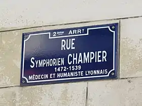 Voir la plaque.