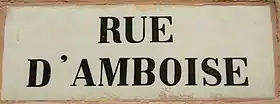 Voir la plaque.