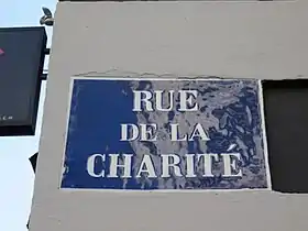 Voir la plaque.