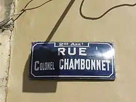 Voir la plaque.