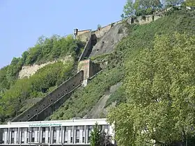 Muraille de Fourvière.