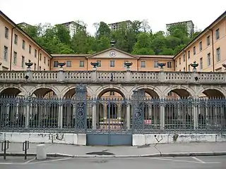 Le Conservatoire national supérieur de musique et de danse de Lyon, quai Chauveau