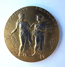 République française. Ministère de l'agriculture. Science, labeur. Concours de prime d'honneur de la Gironde (1926), médaille en argent vermeil, recto.