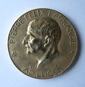 Médaille uniface en bronze argenté. Pierre-Félix Lagrange. Ad lucem. Graveur Gaston Veuvenot Leroux (1854-1942). Avers.