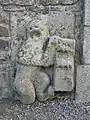 Bas relief de l'entrée du cimetière.