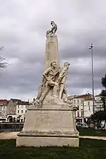 Monument aux morts de 1870« Monument aux morts de 1870 à La Rochelle », sur À nos grands hommes
