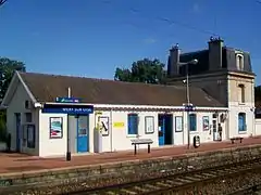 Bâtiment de la gare, côté voies.