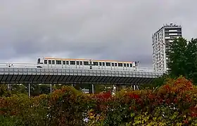 Le viaduc au-dessus de la rocade vu depuis la rue Vauquelin.