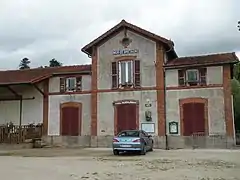 Gare de Mûr-de-Bretagne dans son état actuel.