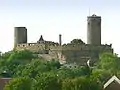 Le château de Münzenberg avec ses deux bergfrieds.