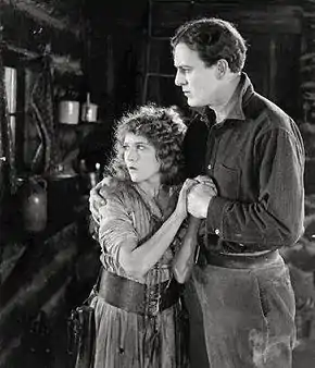 Avec Mary Pickford, dans L'Enfant de la forêt (1918)