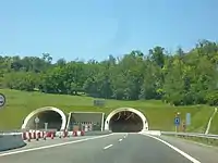 Le tunnel Bátaszék (Autoroute M6).