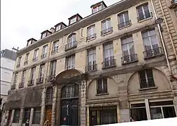 Nos 85 et 87 : façades sur rue.