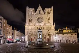 La primatiale/cathédrale Saint-Jean, au cœur du Vieux-Lyon.