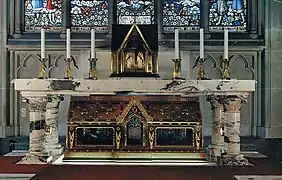 À Jette, dans la chapelle du Sacré-Cœur, jusqu'en février 1994.