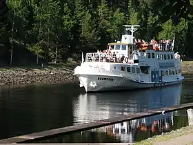 Le MS Suometar dans la canal de Kalkkinen.