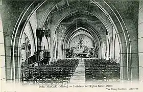 Intérieur de l'église vers 1900-1920