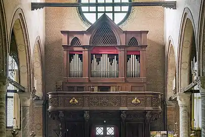 L'orgue de la contre-façade