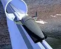 Une fusée sur un chariot de lancement à sustentation électromagnétique