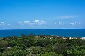 Vue depuis le phare, côté rivages du Golfe du Bengale.