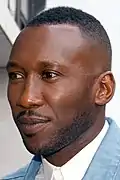 Mahershala Ali interprète Wayne Hays