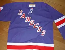 Photo du maillot bleu des Rangers