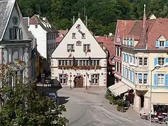 L'Hôtel de Ville (1550).