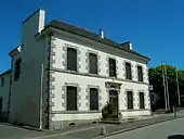 Vue générale de l'ancienne mairie.