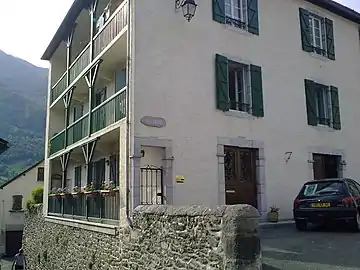 Mairie de Béost.