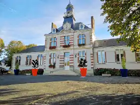 Mairie de Monnaie